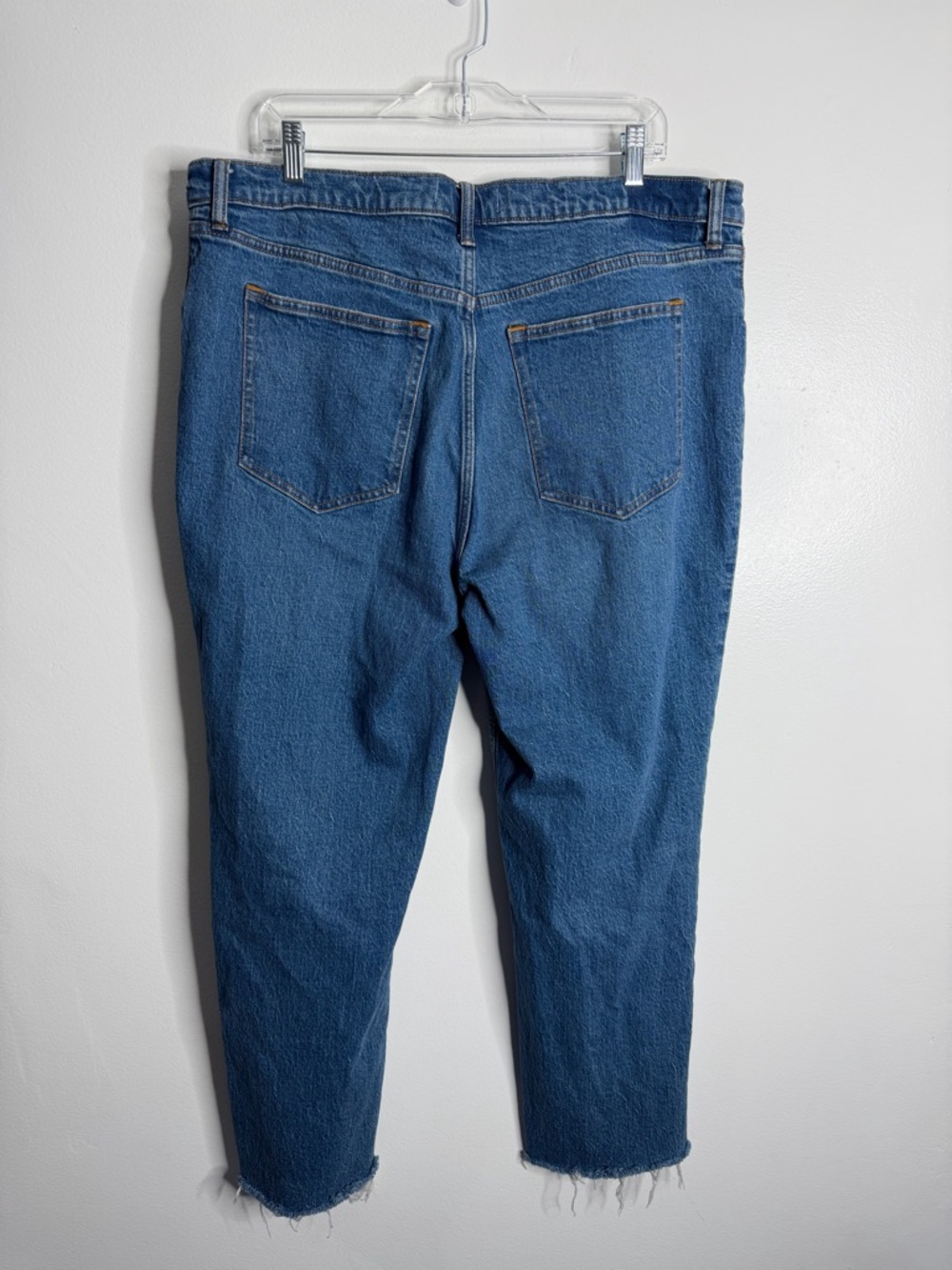 Abercrombie & Fitch 90's Straight‎ Ultra High Rise Blue Wash Raw Hem 34/18 Short - Picture 3 of 7